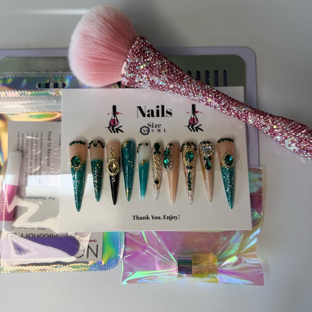 Gold & Green Stilettos | Custom Press On Nails | High Quality Nails | Hand made